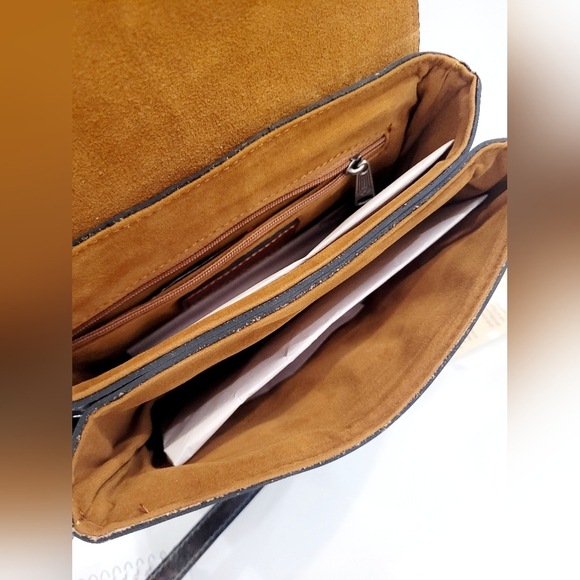 Patricia Nash Tooled Balluri Crossbody Bag - Picture 4 of 5